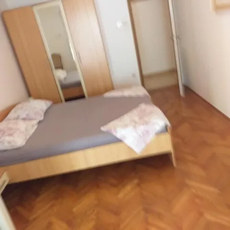 Apartmani Cuic פולה